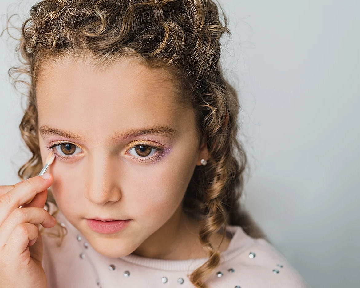 Organic eyeshadow for girls and kids