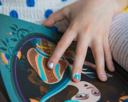 Children's peelable nail polish