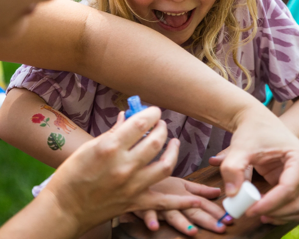 Children's peel-off nail polish blue