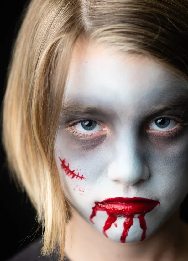 maquillage effrayant d'Halloween bio