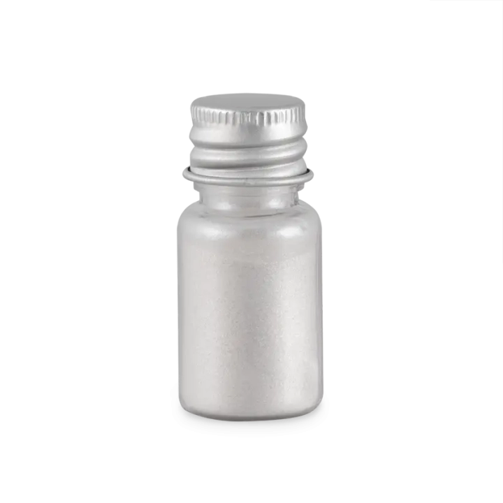 Silver sparkling powder