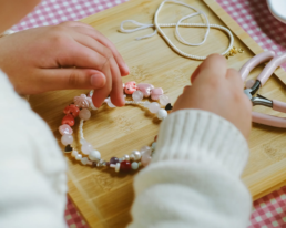 bralecet made by children