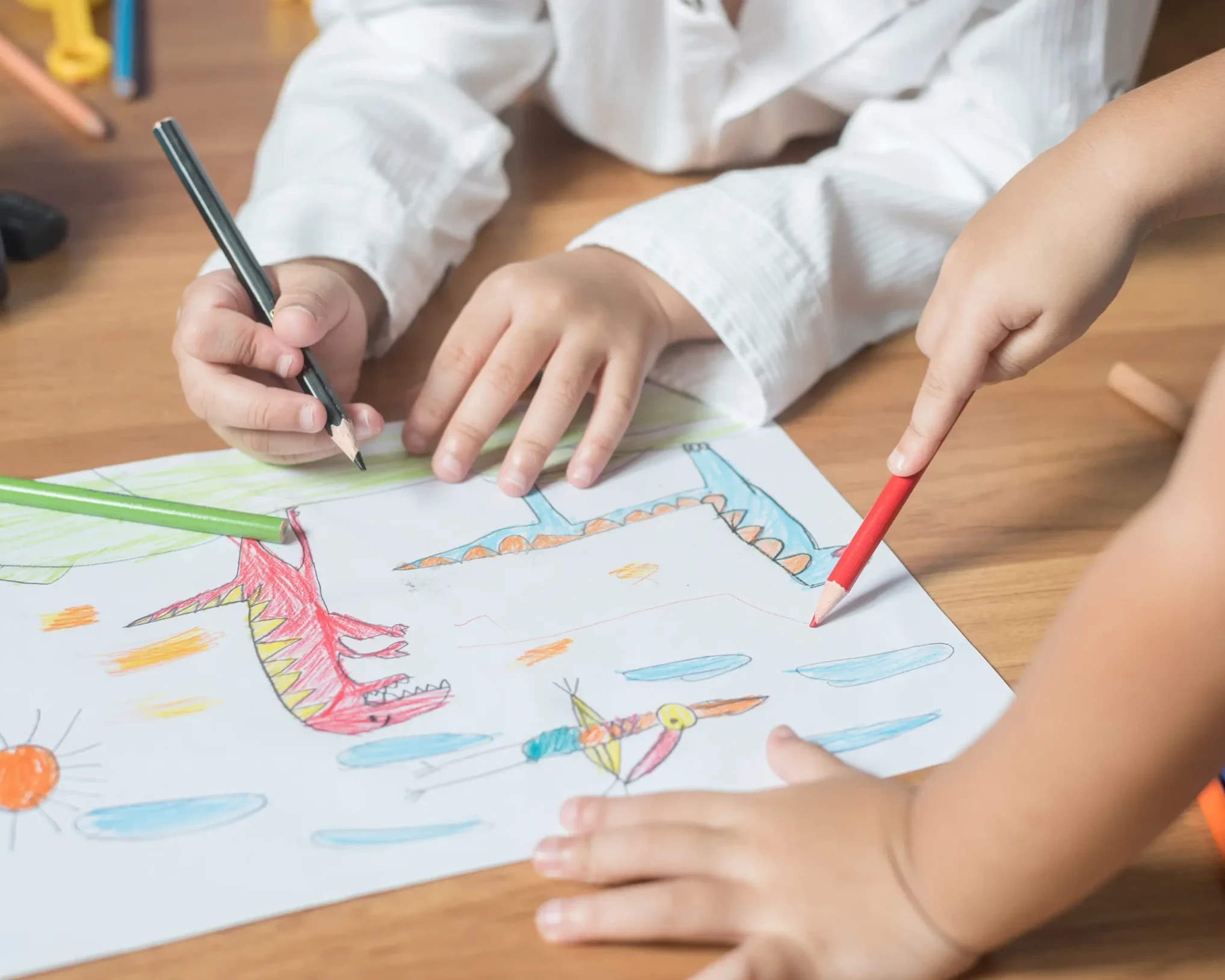 zeichnende Kinder