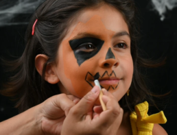 tuto maquillage citrouille enfant Halloween