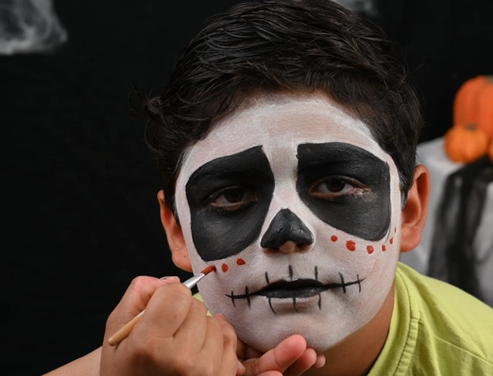 tuto maquillage enfant squelette mexicain