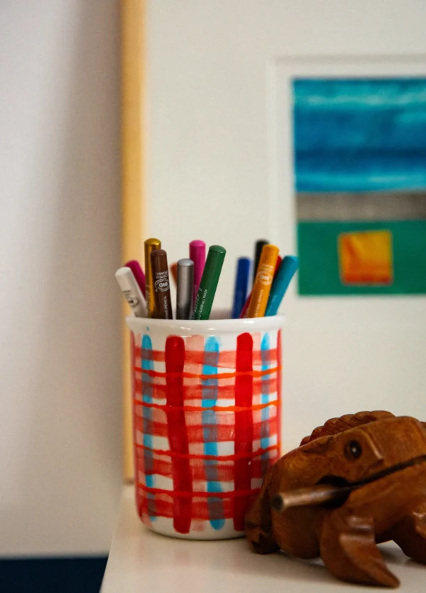 children's fine make-up pencils